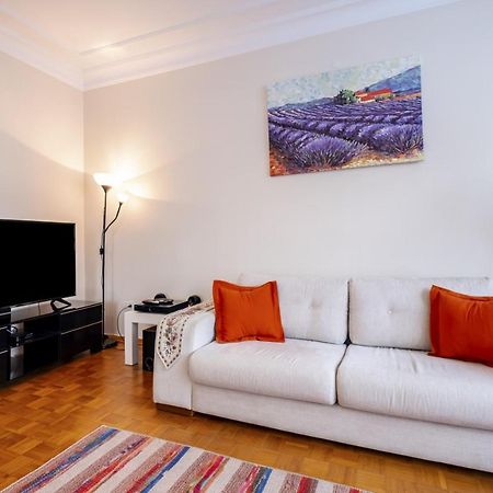 Cozy Flat Near Bagdat Street In Suadiye Provincia di Provincia di Istanbul Esterno foto